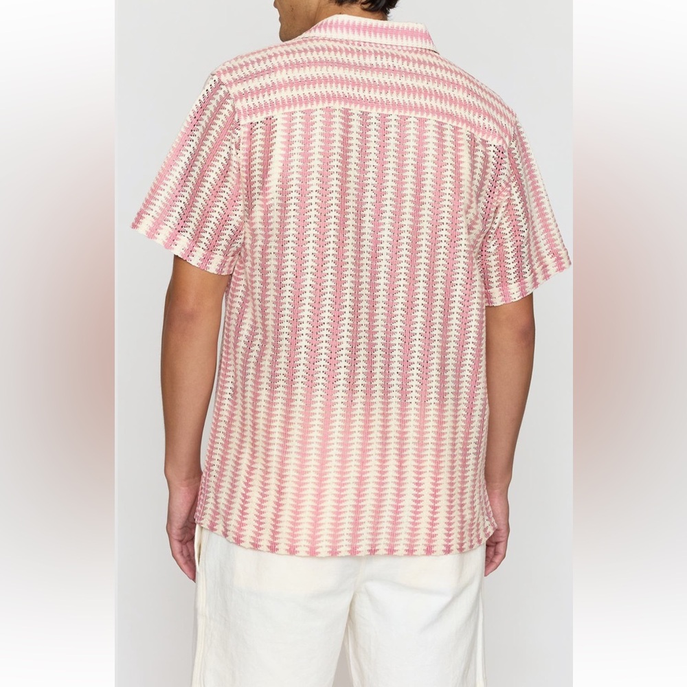 Raga Geometric Open Stitch Camp Shirt sweater short sleeve button medium NWT - Picture 2 of 3